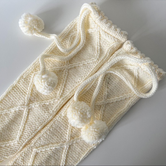 NWT Tall Reading Socks, Cabin Cable Knit Lounge Socks with Pom Pom Ties - Picture 5 of 14